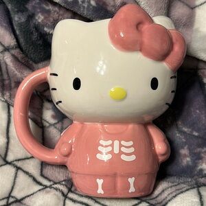 New Hello Kitty Skeleton Halloween Mug